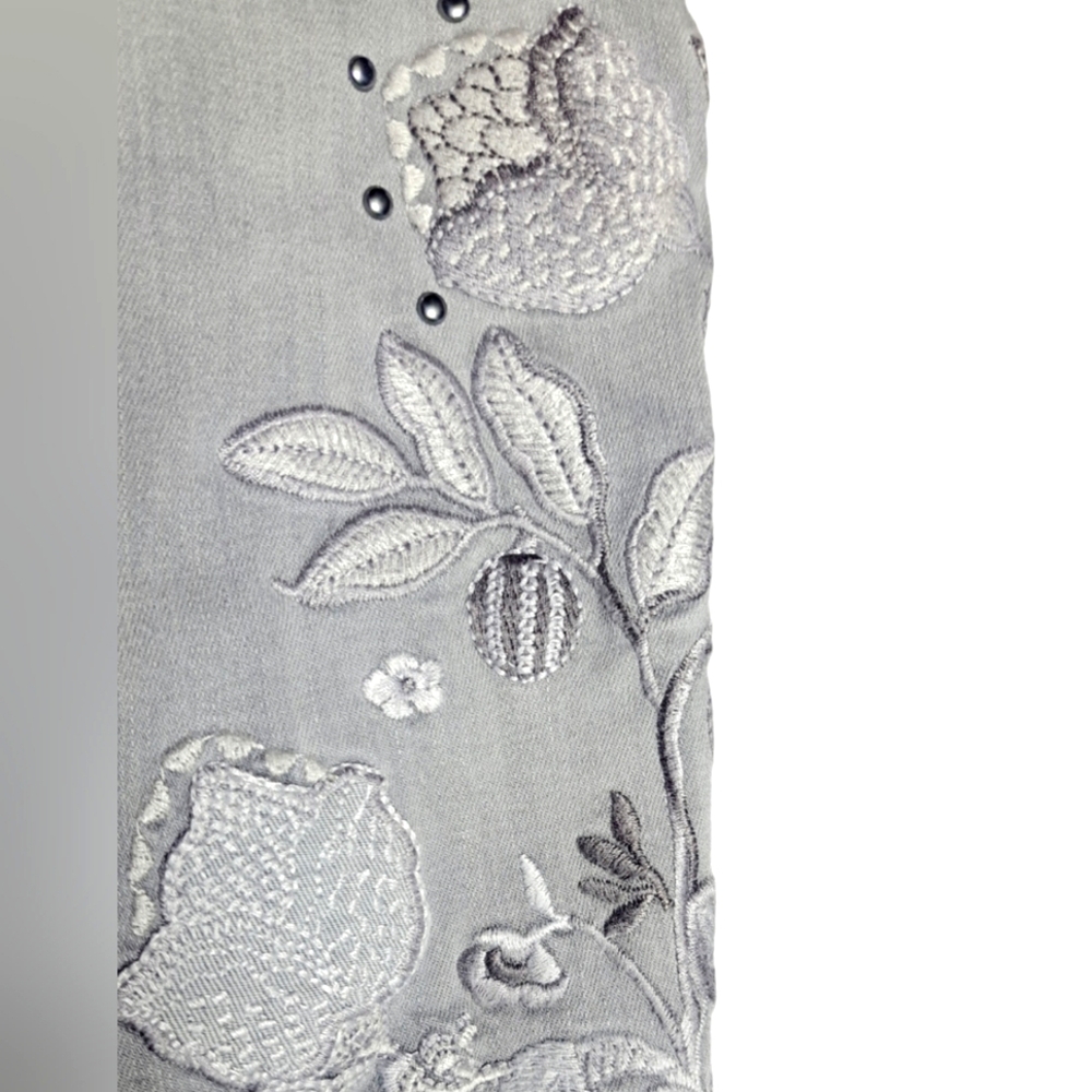 Chico's Light Gray Embroidered Jeggings - Picture 5 of 8